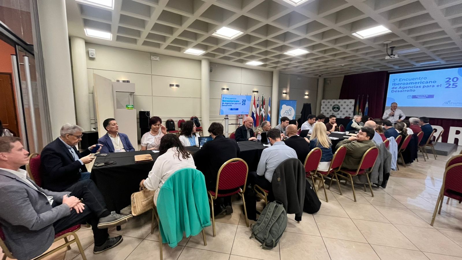 Foto: espacio de diálogo y cooperación territorial en acción.